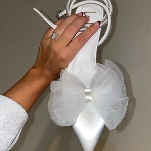 Stunning White Bow Heels!